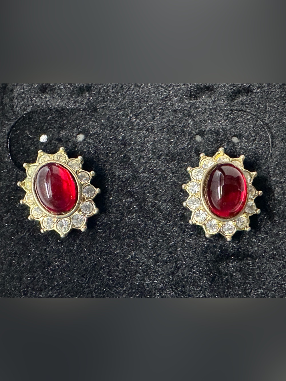 Vintage Red Stone Jewelry Lot - Picture 5 of 14